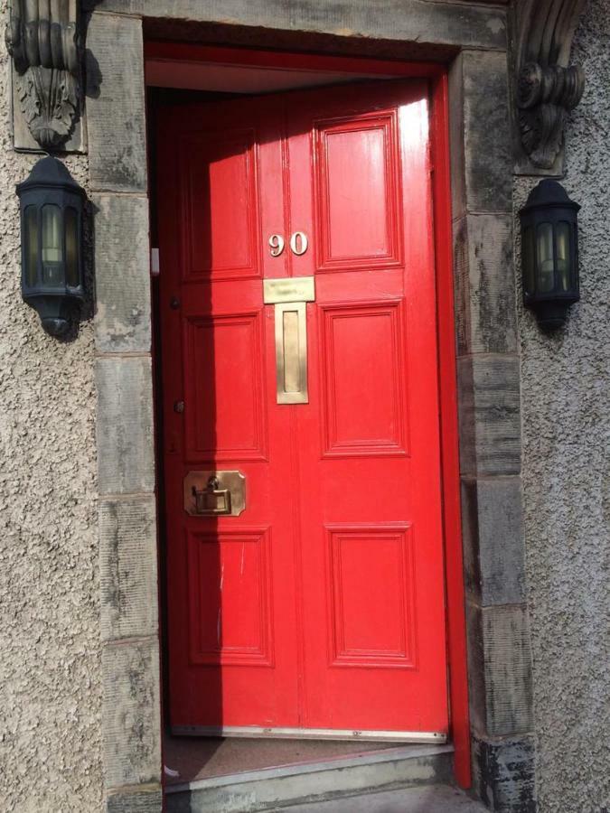 John Buchan House, ピーブルス エクステリア 写真